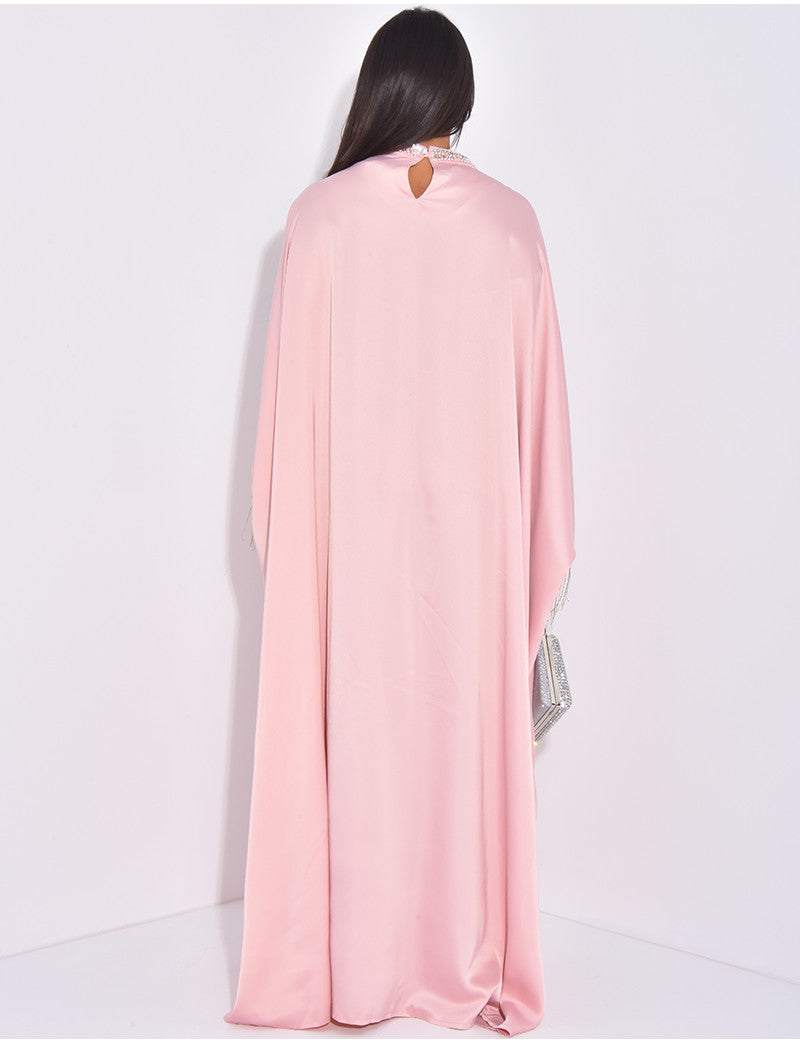 Abaya premium en satin à strass et cristaux au col