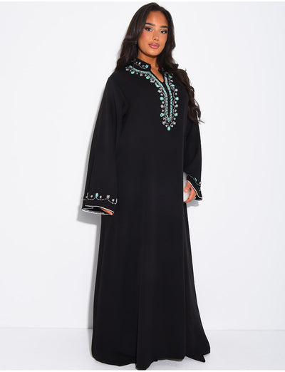 Abaya ample à perles cousues à la main