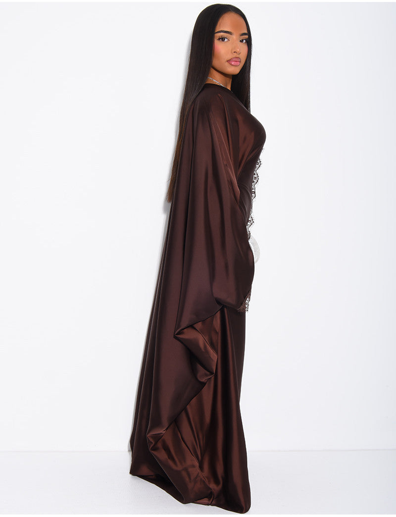 Abaya papillon à empiècements en dentelle
