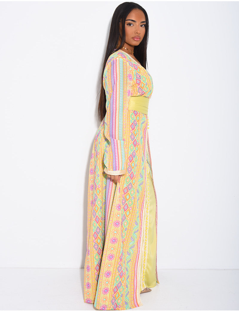 Abaya style caftan brodé à strass