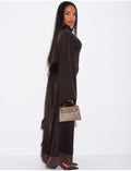 Abaya en satin à empiècements volants sur le côté