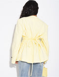 Blazer boutonné à nouer à la taille
