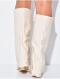 Bottes en similicuir style santiag à talons carré et rabat