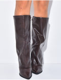 Bottes en similicuir style santiag à talons carré et rabat