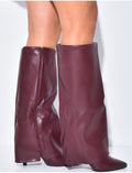 Bottes en similicuir à talons aiguille et rabat