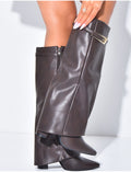 Bottes en similicuir à talons carrés et rabat ceinturé à boucle dorée