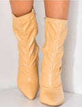 Bottines en simili à talons destructurées