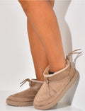 Bottines en suédine fourrées à petit lacet