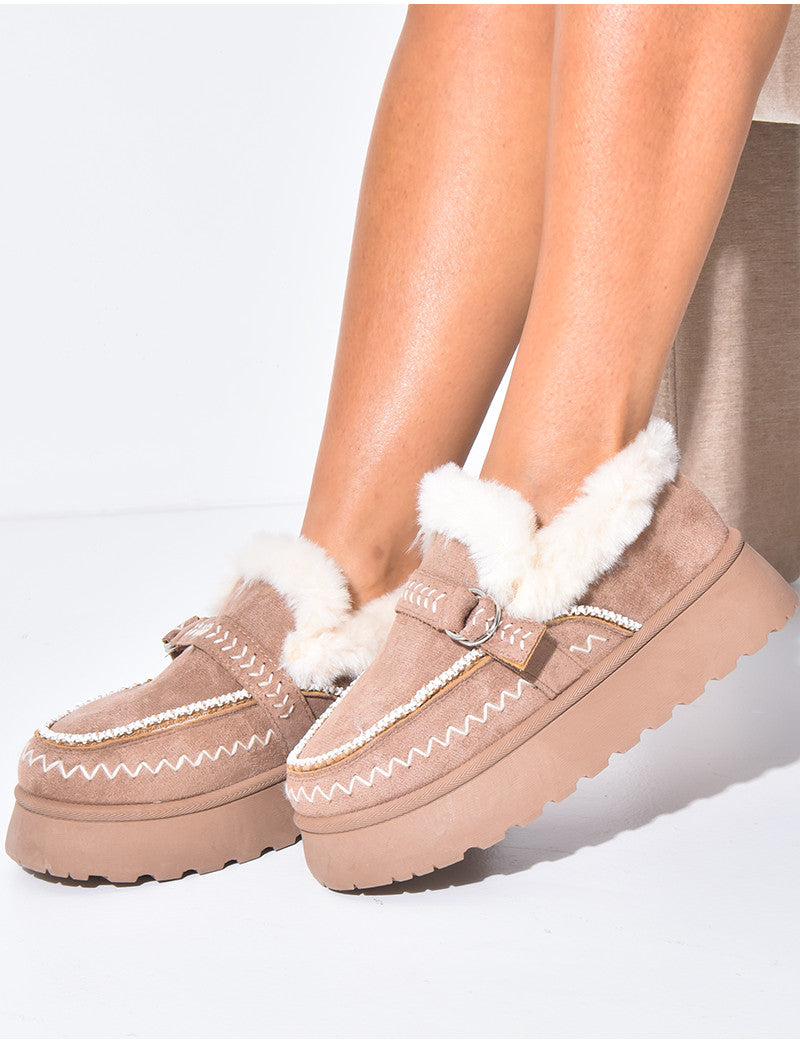 Chaussons en suédine à plateforme et doublure effet fourrure