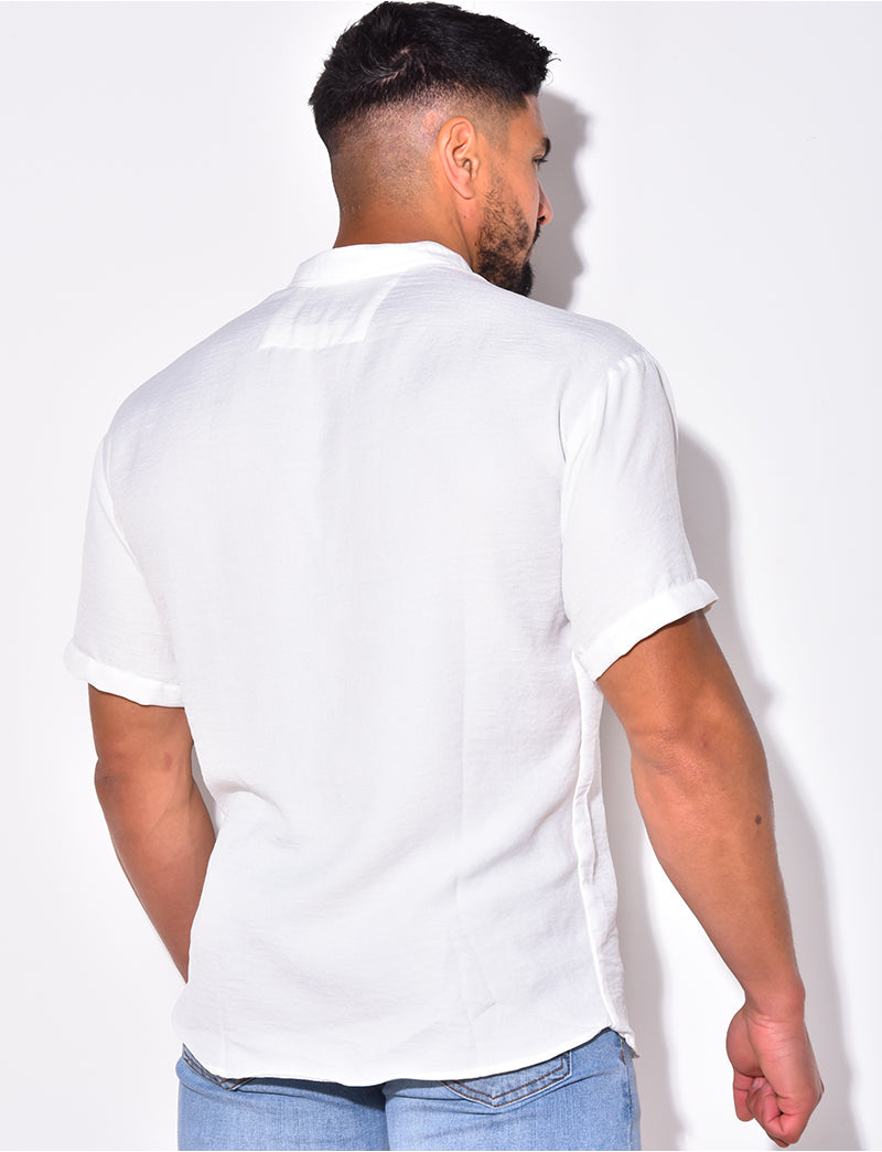 Chemise fine manche courtes à petit col