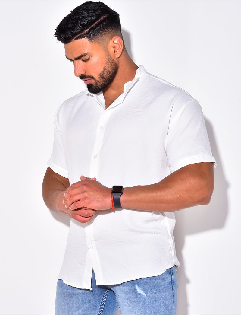 Chemise fine manche courtes à petit col