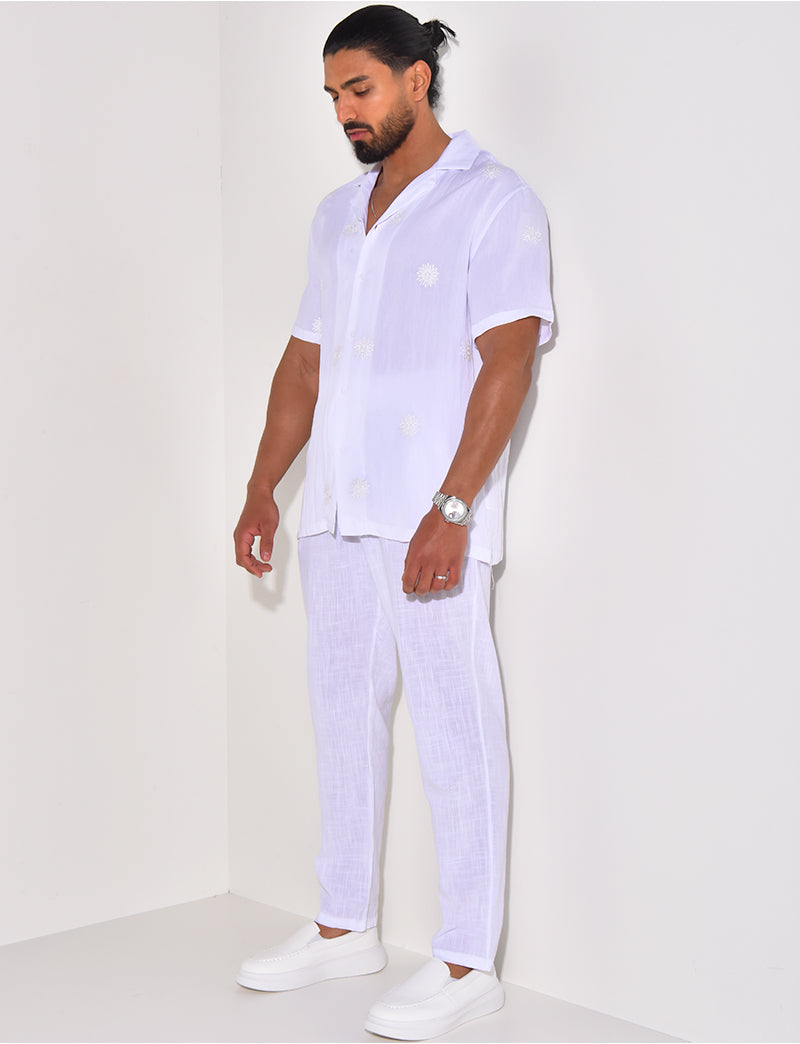 Chemise légère motifs brodés