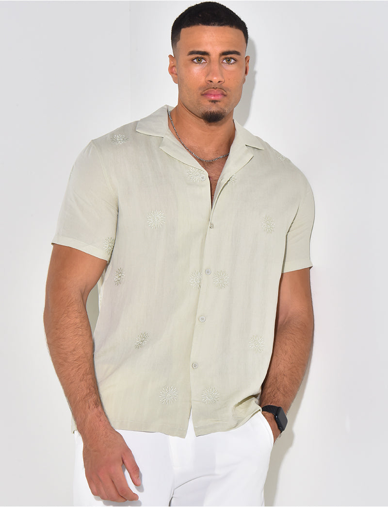 Chemise légère motifs brodés