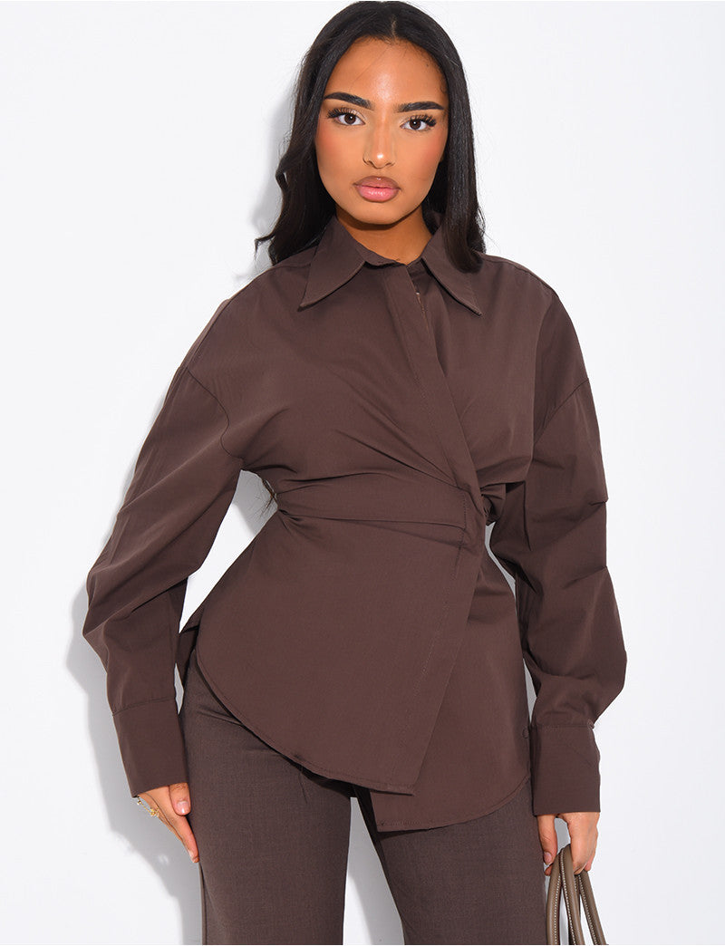 Chemise cintrée à attaches sur le côté
