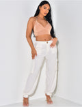 Crop-top à nouer autour du cou avec anneaux