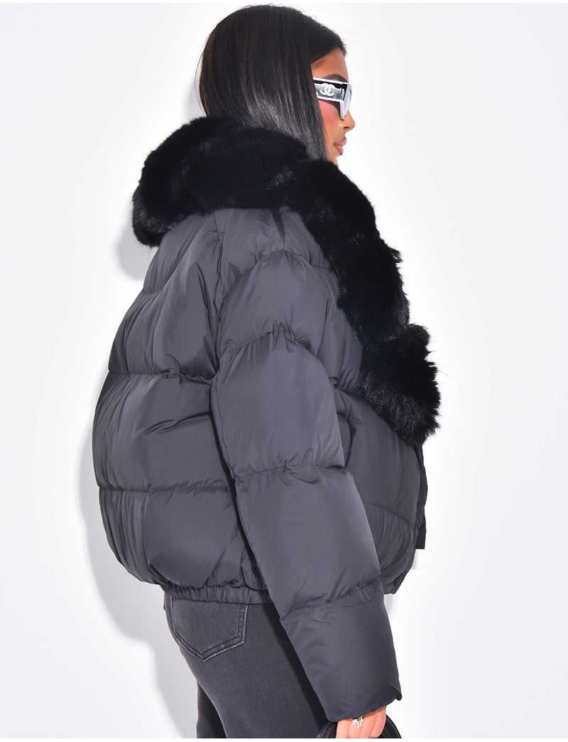 Doudoune courte style bombers matelassé à fourrure