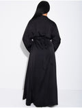 Ensemble en satin à nouer robe sans manche et kimono à strass