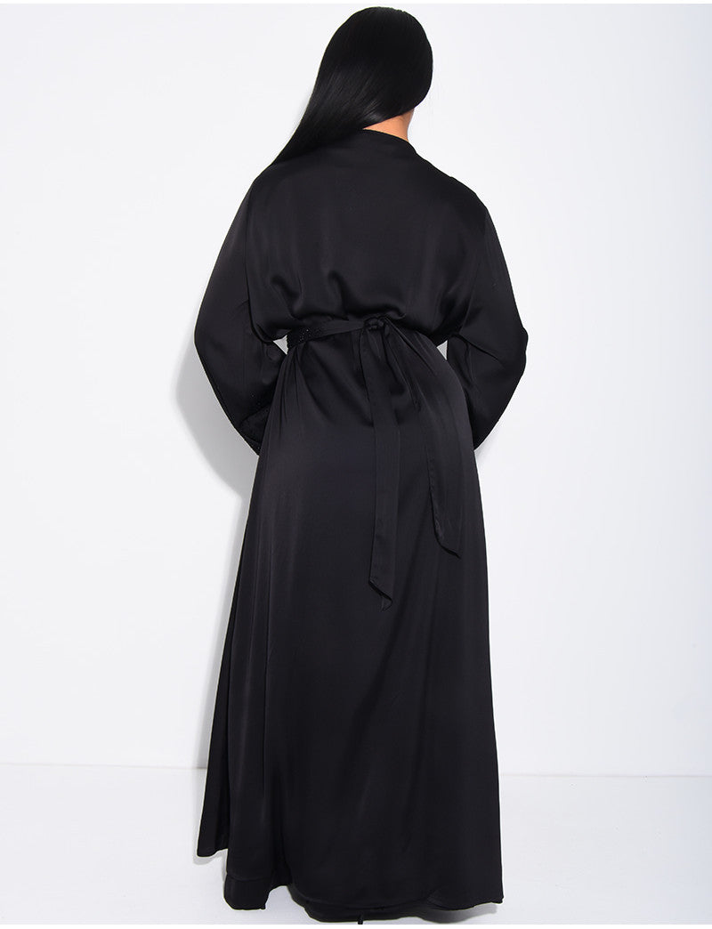 Ensemble en satin à nouer robe sans manche et kimono à strass