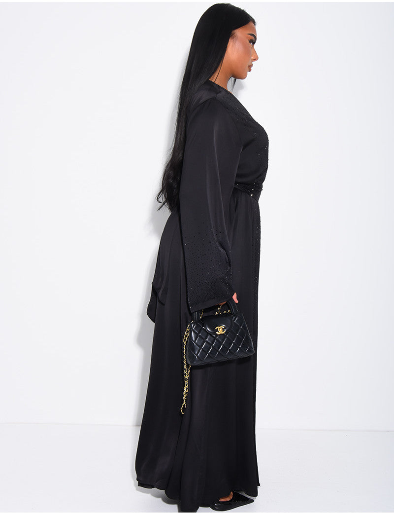 Ensemble en satin à nouer robe sans manche et kimono à strass
