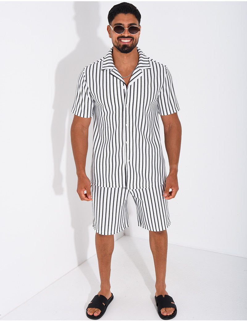 Ensemble ajouré short et chemise à rayures