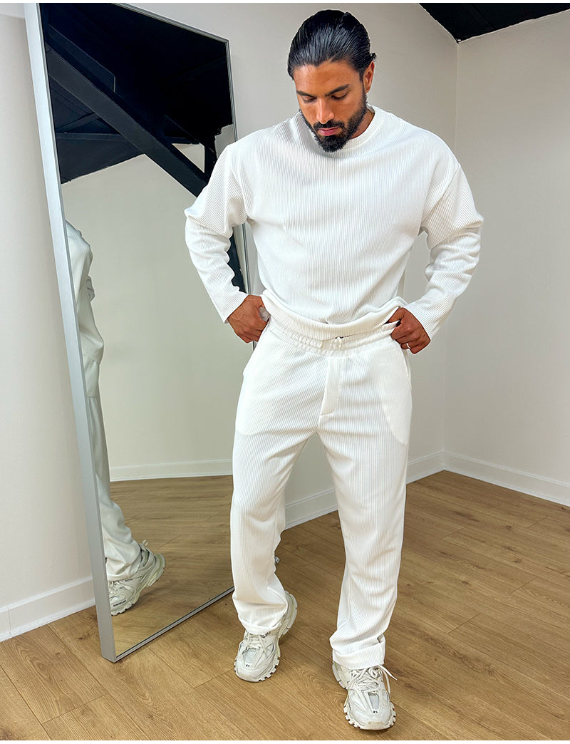Ensemble plissée pantalon et pull