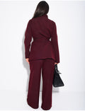 Ensemble de tailleur pantalon et blazer croisé à ceinture