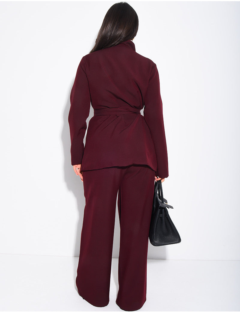 Ensemble de tailleur pantalon et blazer croisé à ceinture