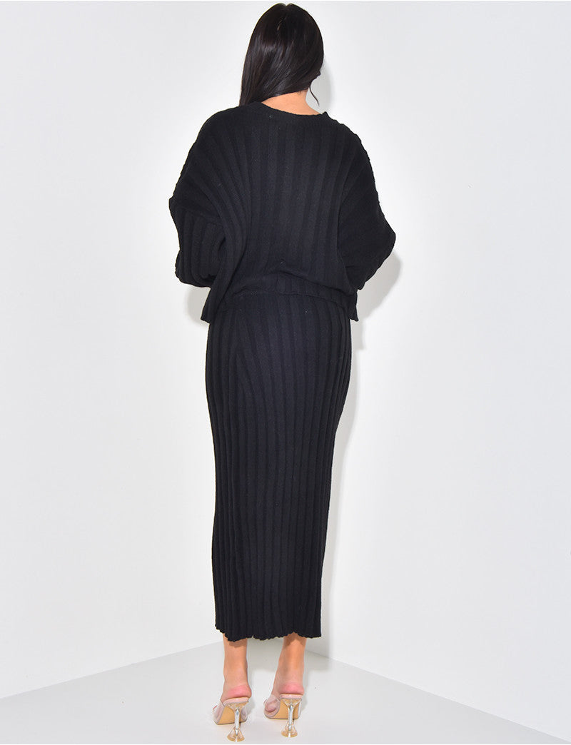 Ensemble jupe longue et pull col v en maille côtelée