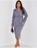Ensemble blazer cintré et jupe longue