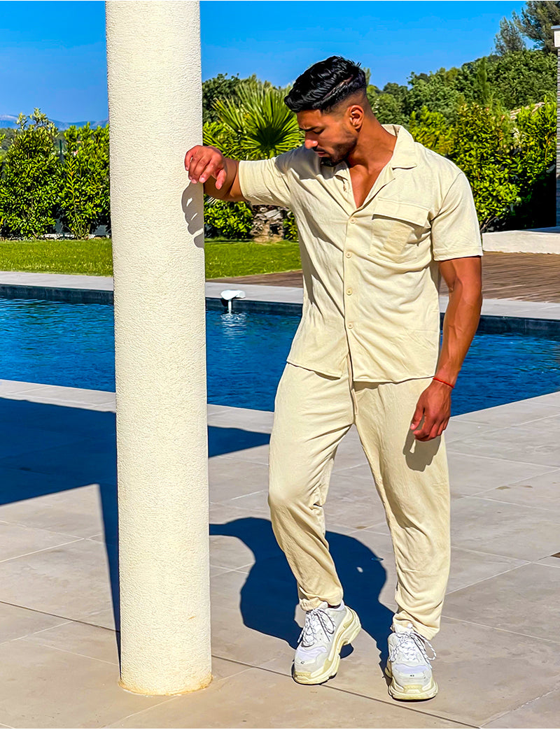 Ensemble pantalon et chemise en relief