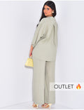 Ensemble pantalon droit et chemise manches 3/4 texturé