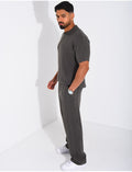 Ensemble pantalon et polo zippé