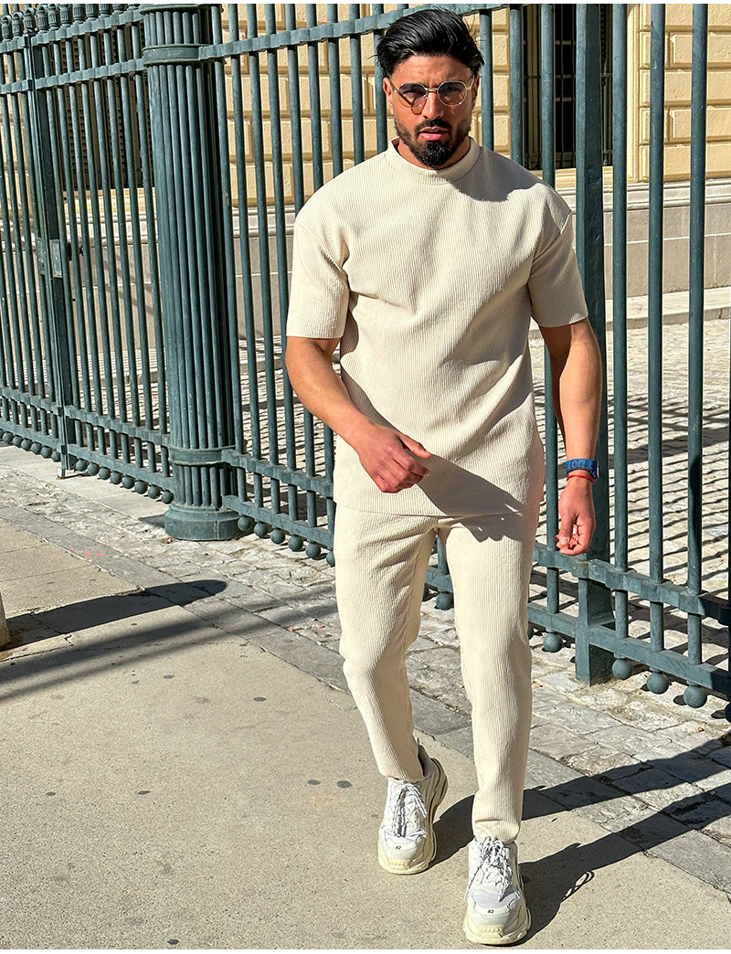 Ensemble t-shirt oversize & pantalon côtelé