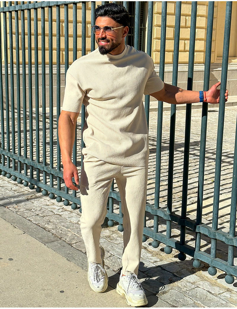 Ensemble t-shirt oversize & pantalon côtelé