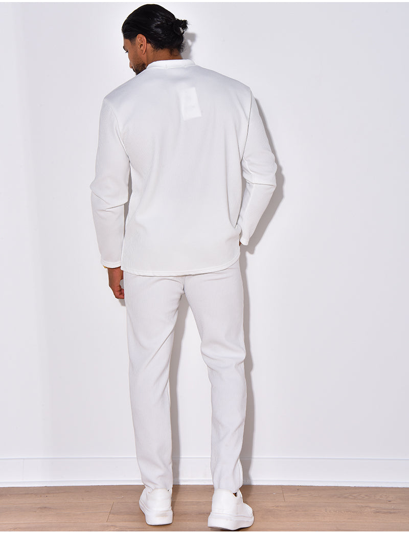 Ensemble t-shirt et pantalon à reliefs