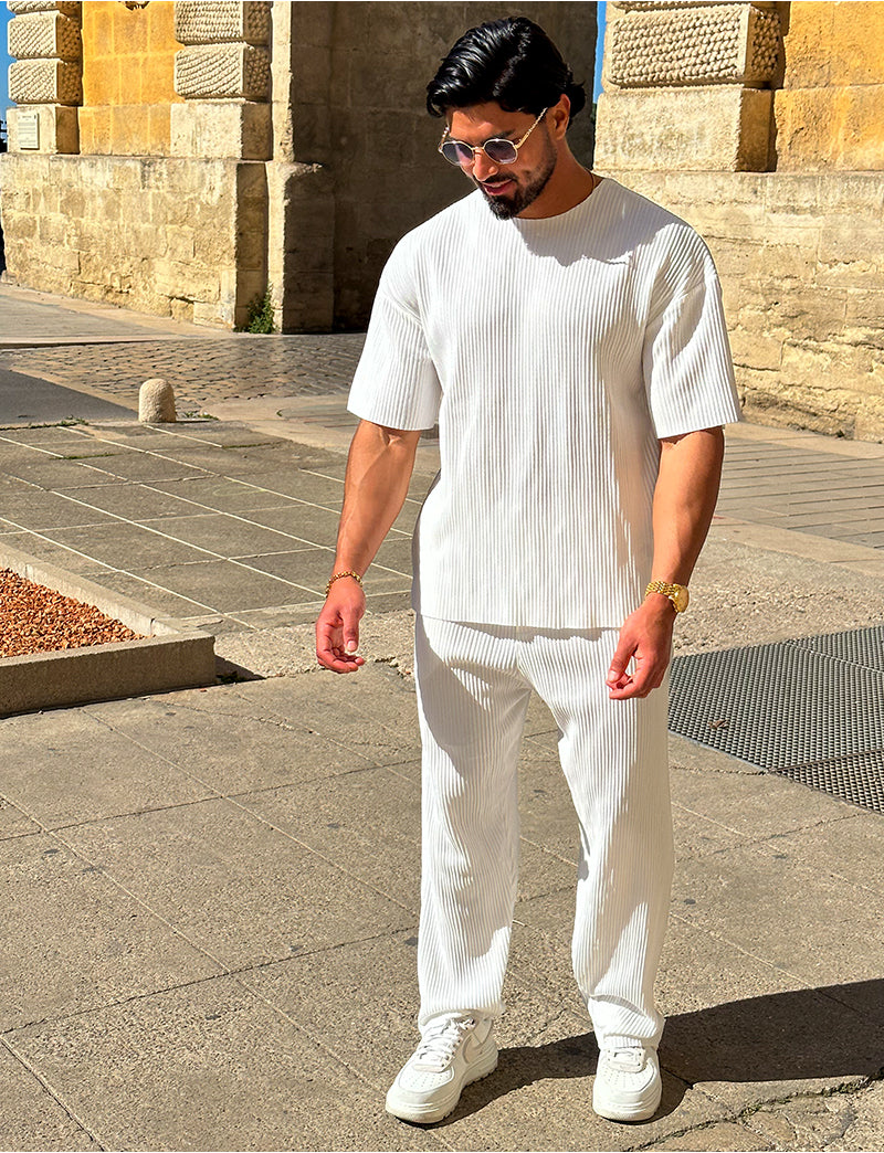 Ensemble pantalon et t-shirt plissé