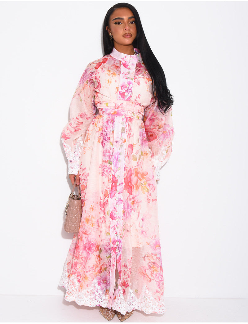 Robe longue en voile imprimé à fleurs & dentelle, boutons strass, ceinture et doublure assortie