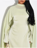 Ensemble robe en satin premium et cape en voile assortie
