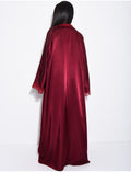 Ensemble en satin kimono à dentelle et robe ajustée