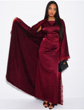Ensemble en satin kimono à dentelle et robe ajustée