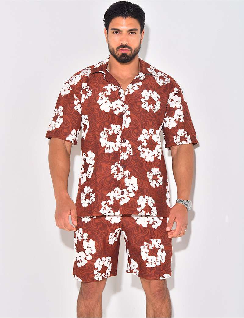 Ensemble short et chemise à fleurs