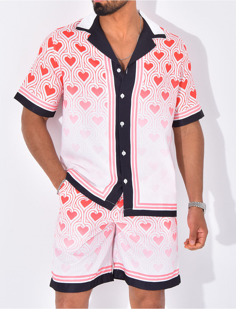 Ensemble short et chemise à motifs coeurs