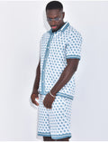 Ensemble short et chemise à motifs géométriques