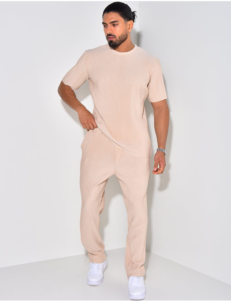 Ensemble t-shirt et pantalon