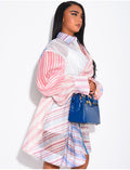 Robe cache-coeur évasée en voile à motif rayé