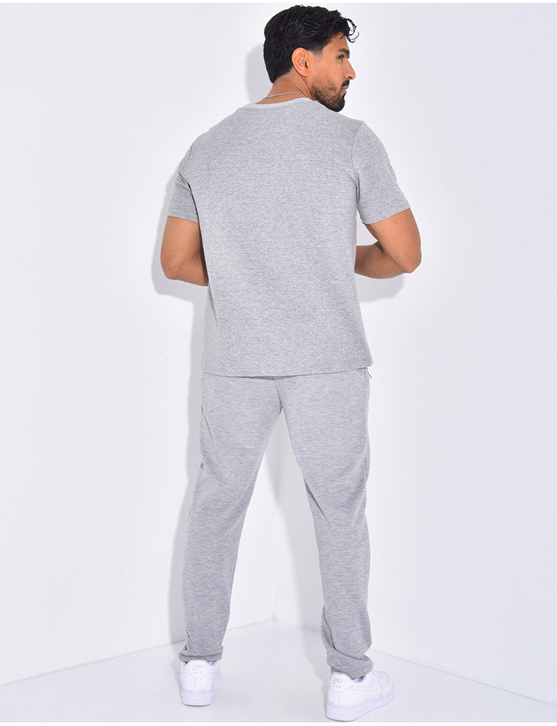 Ensemble uni pantalon et t-shirt