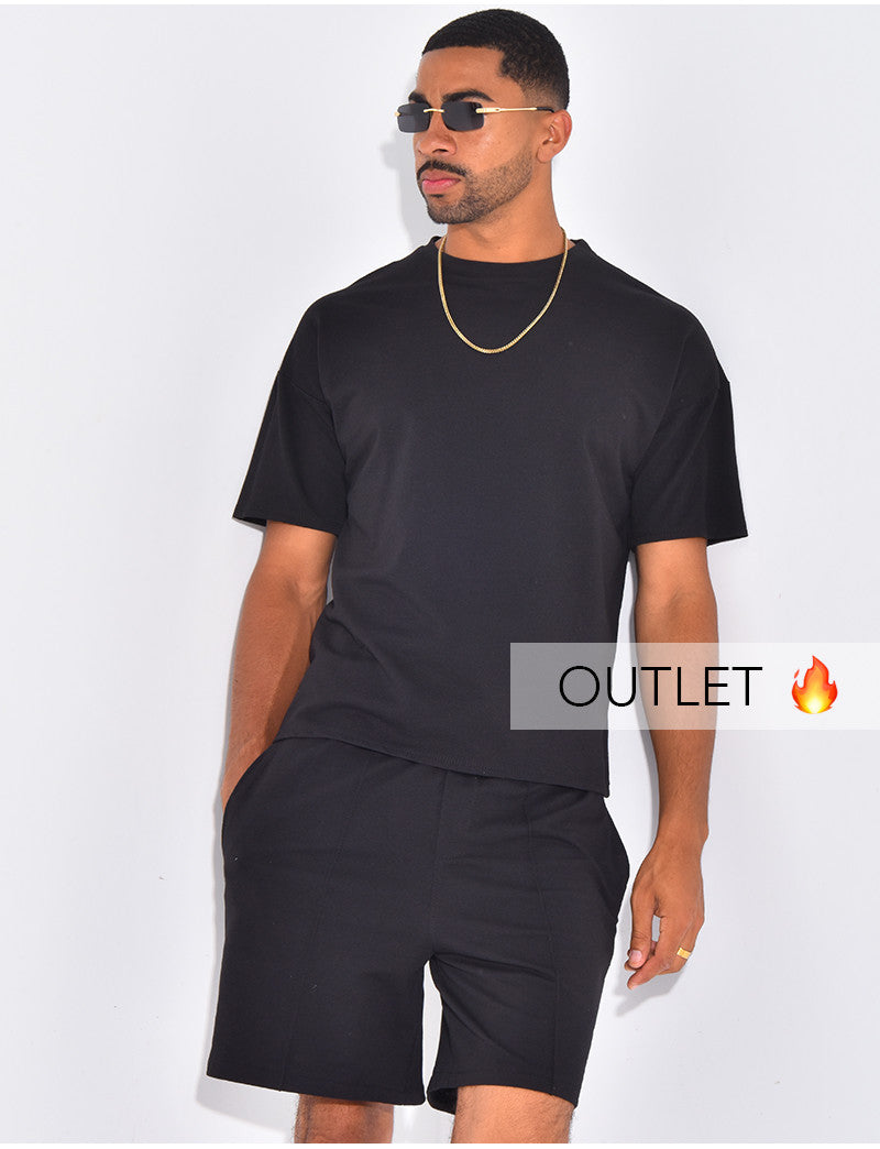 Ensemble uni short à couture contrastante et t-shirt