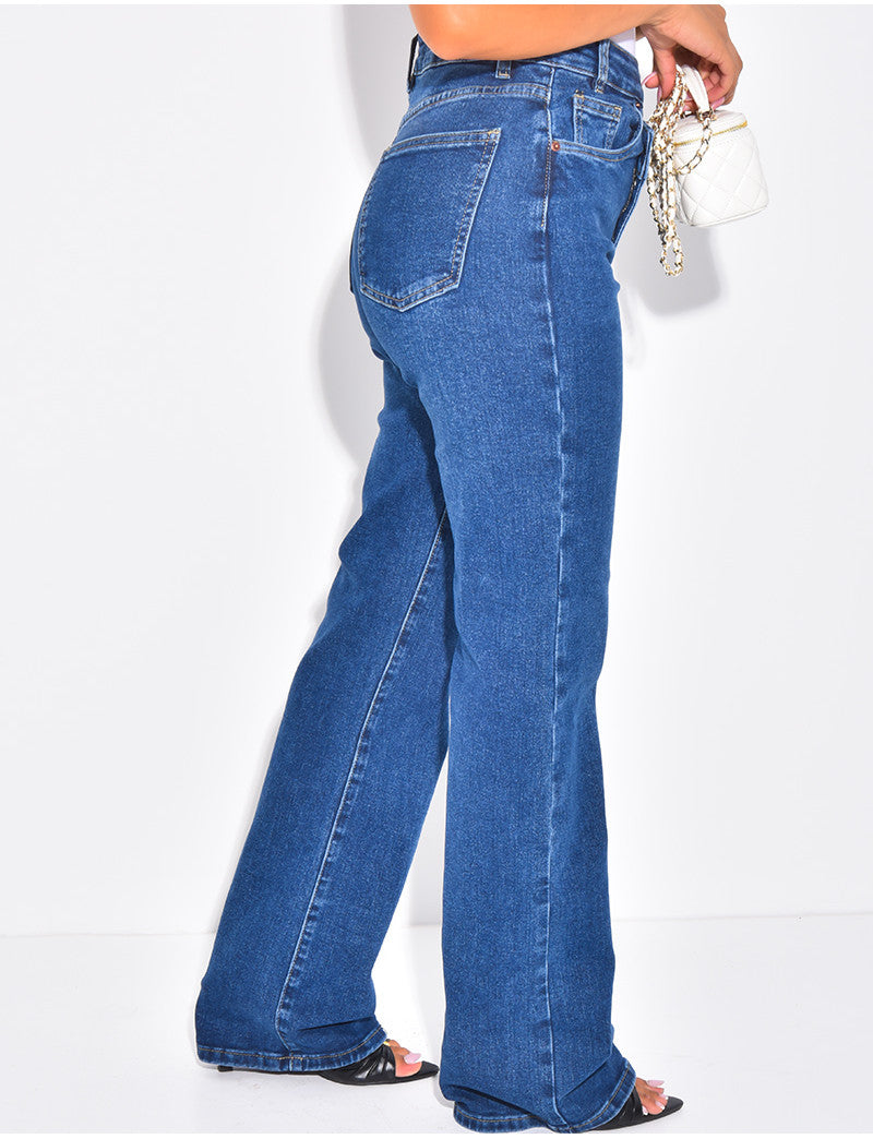 Jeans coupe droite stretchy à boutonnière croisée