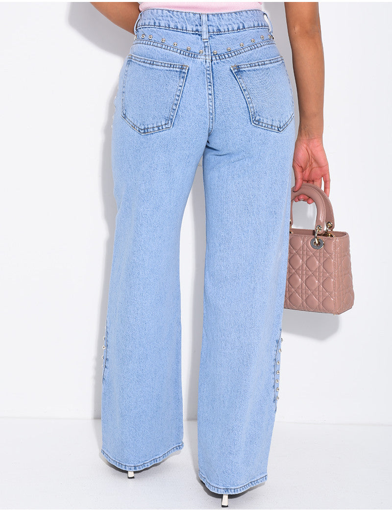 Jeans coupe droite à clous et coutures contrastantes