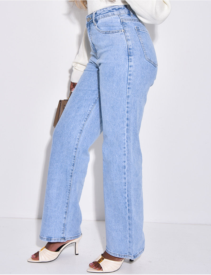 Jeans bleu clair coupe droite